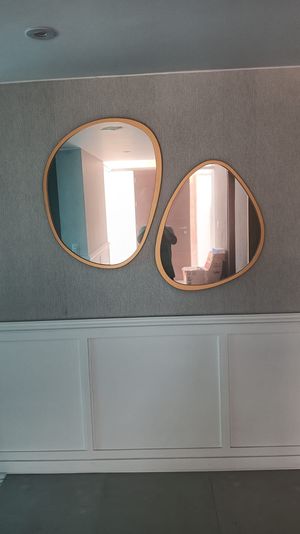 Espejos decorativos de forma orgánica con marco dorado - Vidrería El Cristal